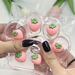 Squishy Patte de Chat Fraise